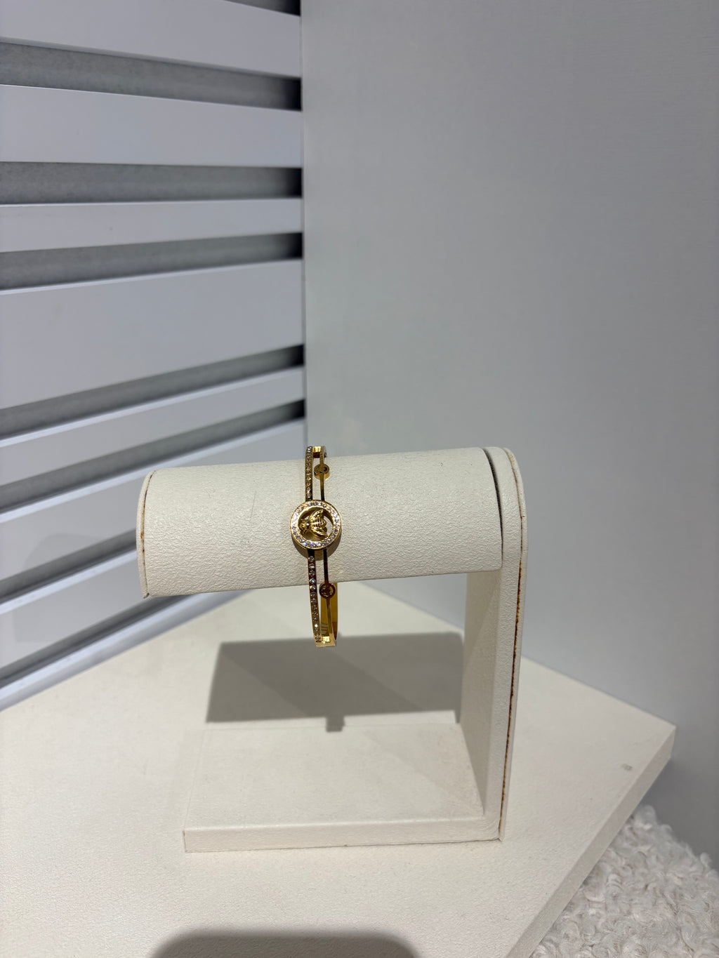 Milena Crystal Bee Bangle Bracelet – Gold