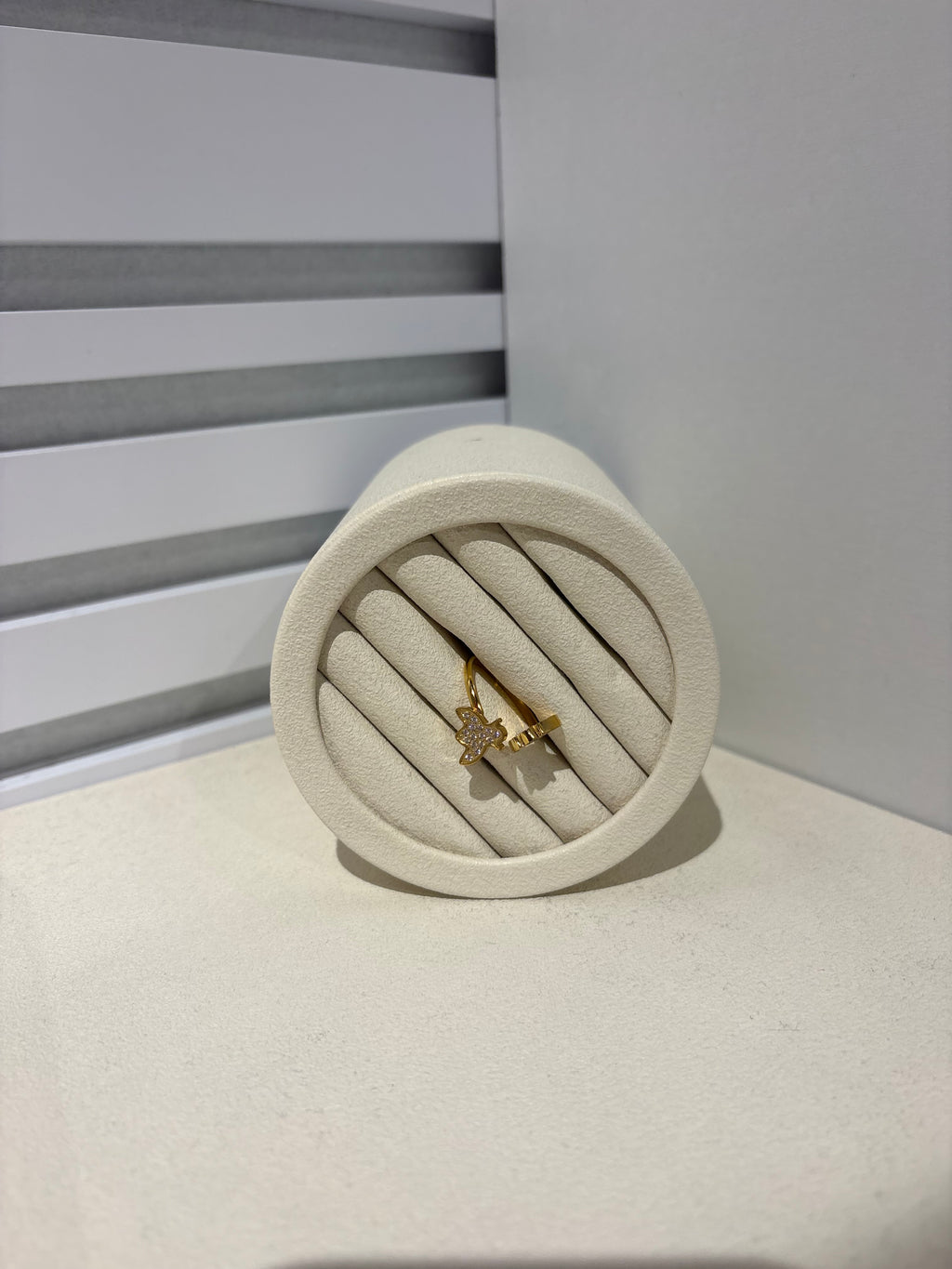 Sophie Crystal Bee Ring – Gold