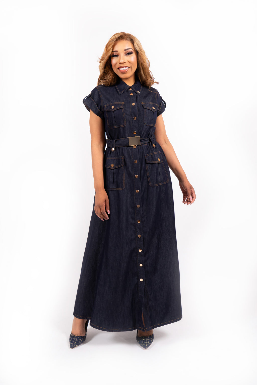 Velora Maxi Denim Jurk Donkerblauw met Ceintuur en Gouden Knopen