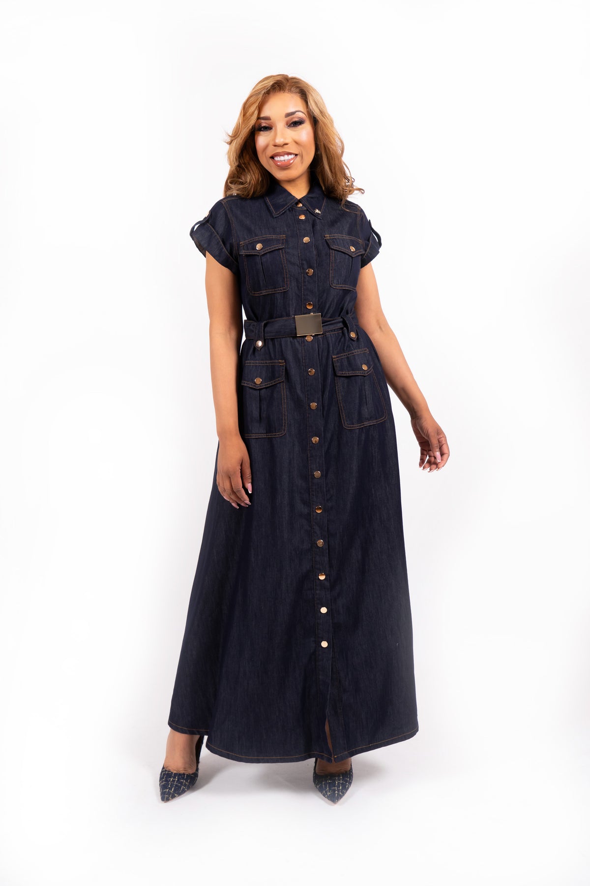 Velora Maxi Denim Jurk Donkerblauw met Ceintuur en Gouden Knopen