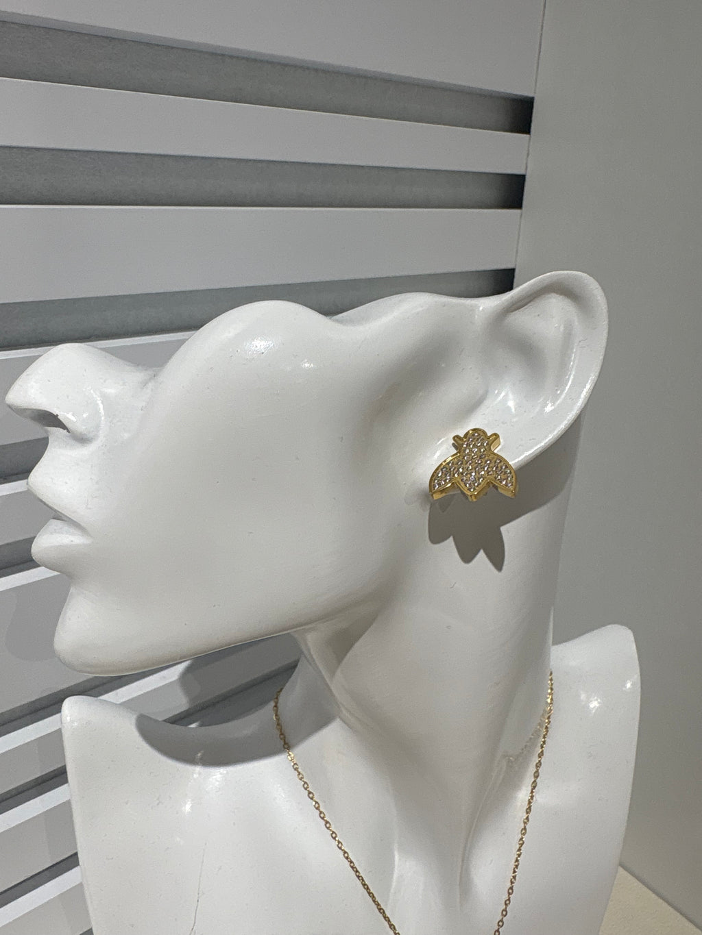 Gail Crystal Bee Earrings – Gold