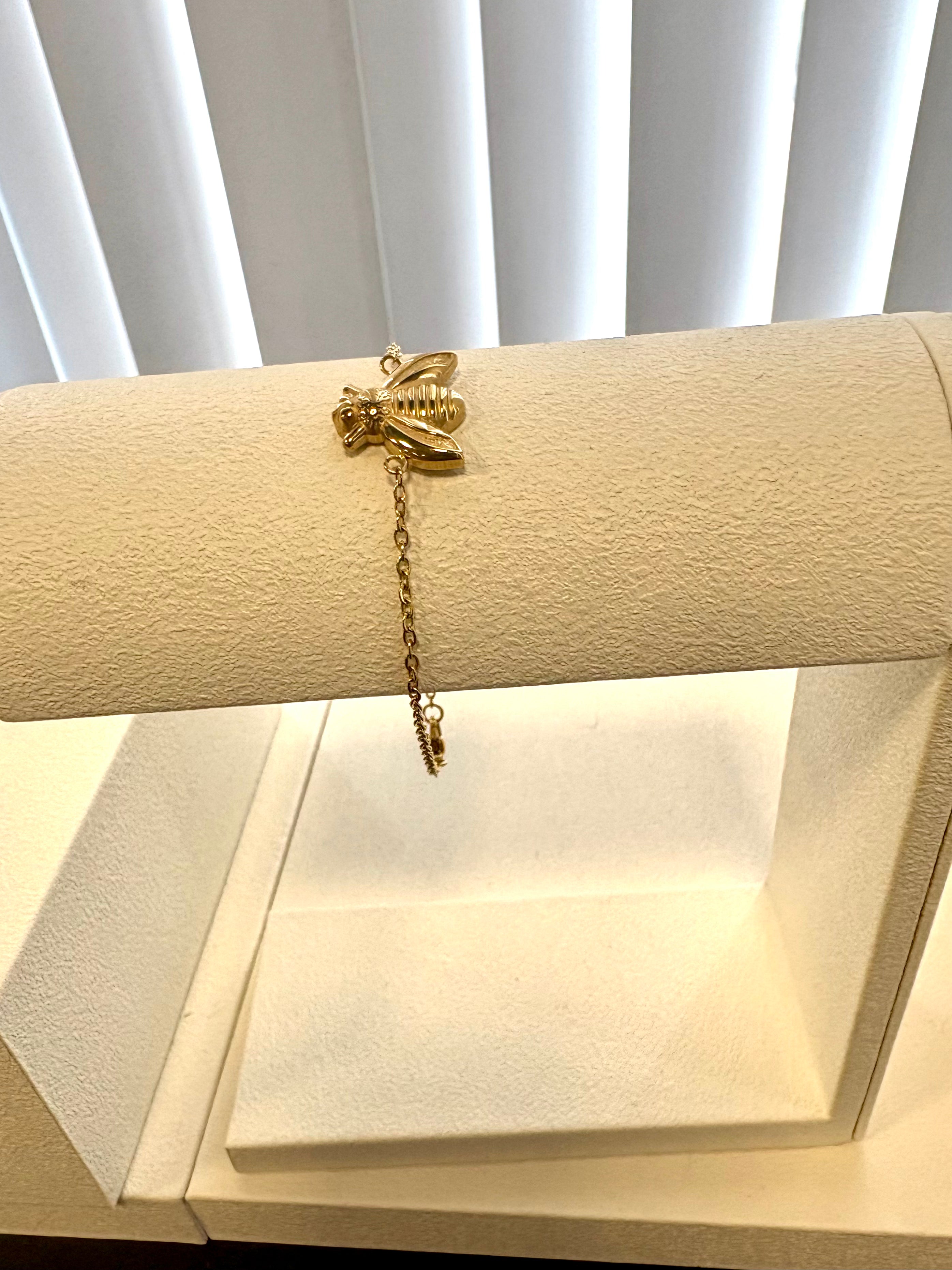 Oryna Bee Bracelet – Gold